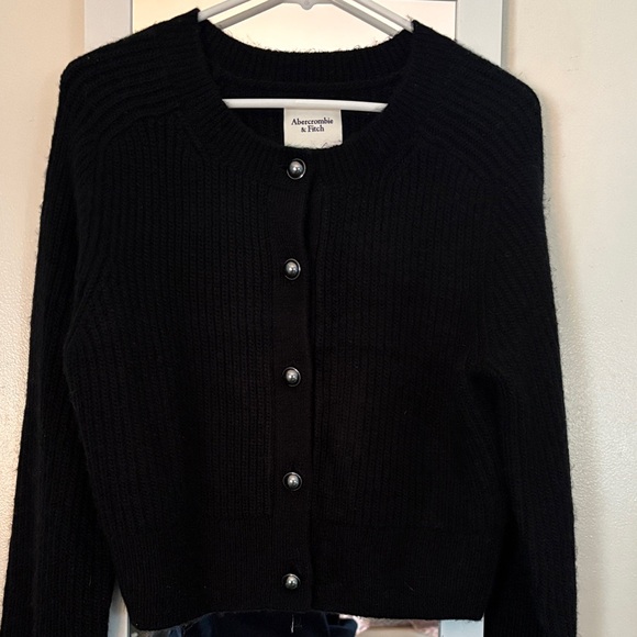 Abercrombie & Fitch Sweaters - Abercrombie & Fitch Black Ribbed Button Cardigan